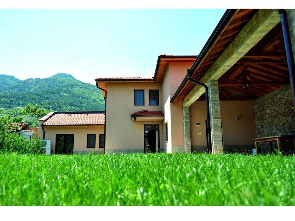 Yustina Villas Guest House エクステリア 写真